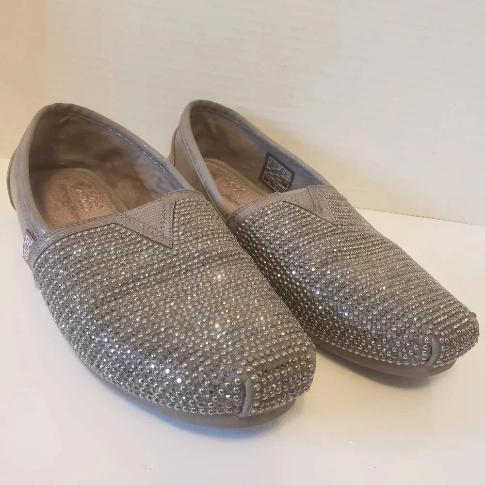Bobs Sketchers Size 7 Womans Sparkly  Slip-On Loafers.